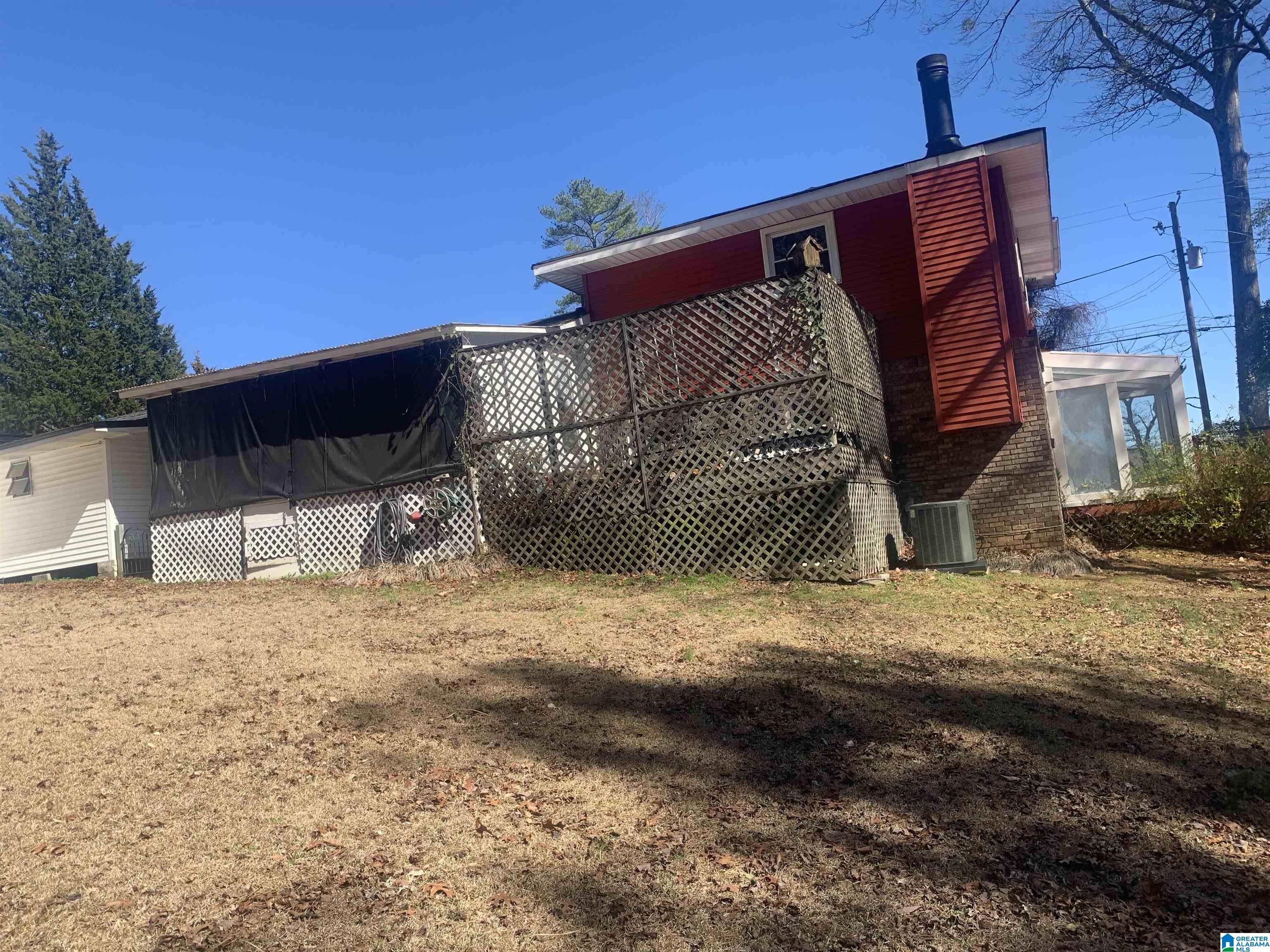 916 Pineview Road Birmingham, AL 35210 - Photo 3 of 17
