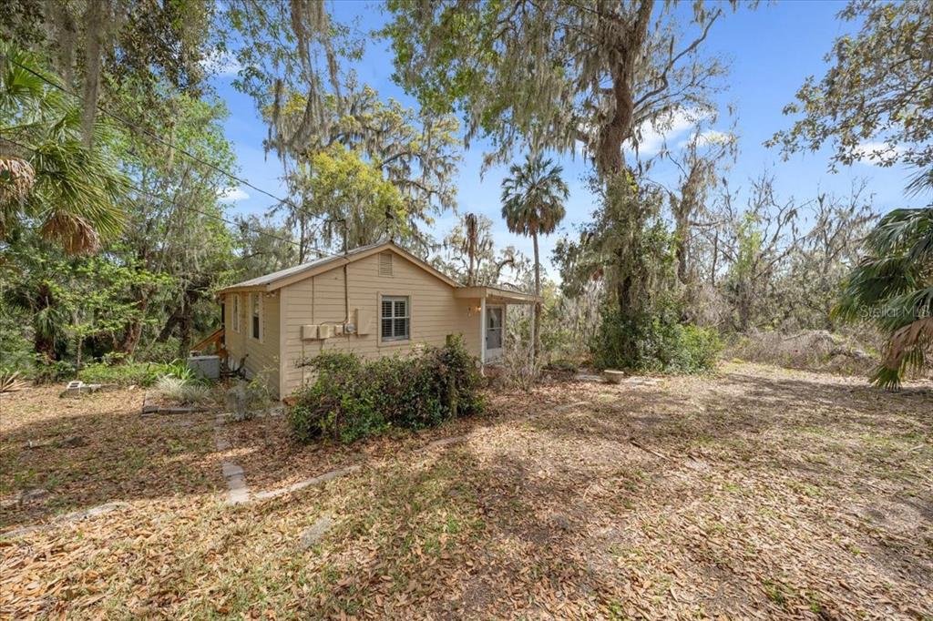 1141 Myrtle Road Valrico, FL 33596 - Photo 53 of 68