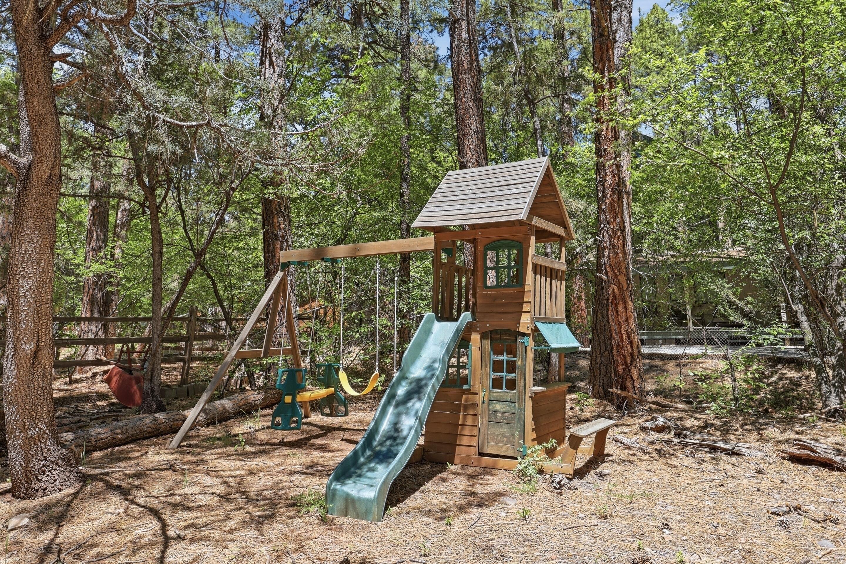 6322 Sharyn Road Pine, AZ 85544 - Photo 33 of 37 a view of a wooden deck and a backyard