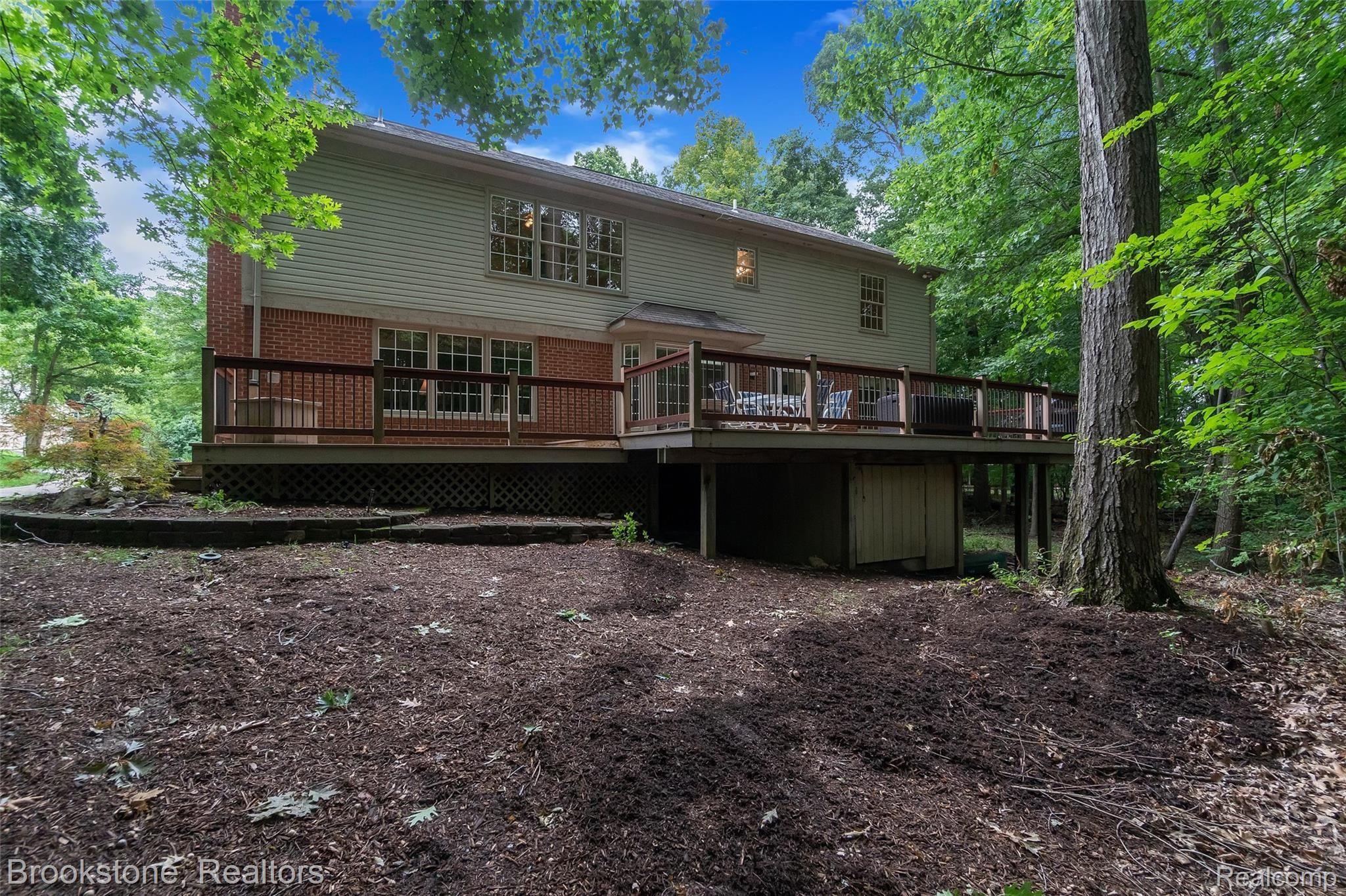 910 Indianpipe Road Lake Orion, MI 48360 - Photo 42 of 53 47-910 Indianpipe Rd-WindowStill-Re.jpg