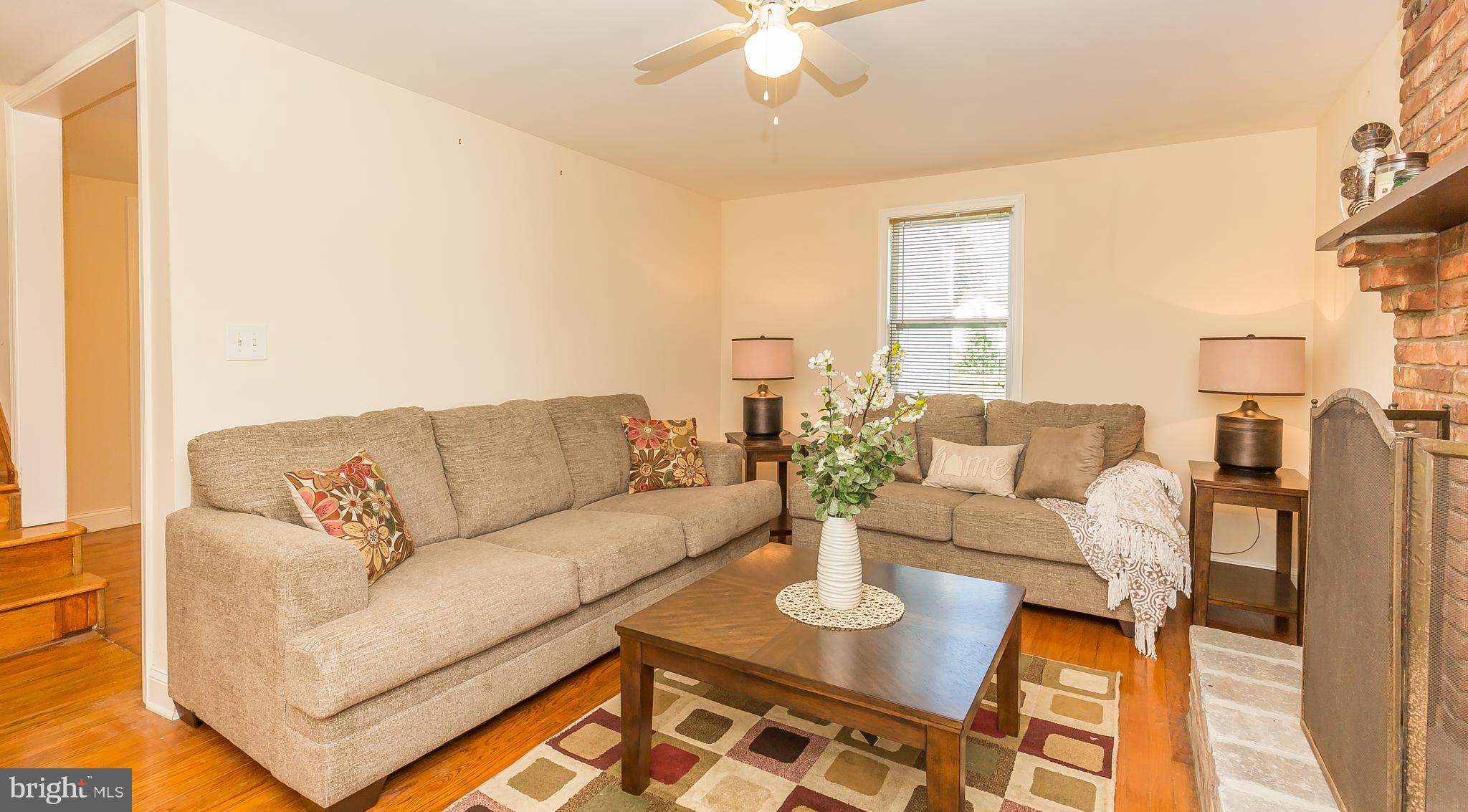 1775 Brookview Road Baltimore, MD 21222 - Photo 6 of 30 Living Room