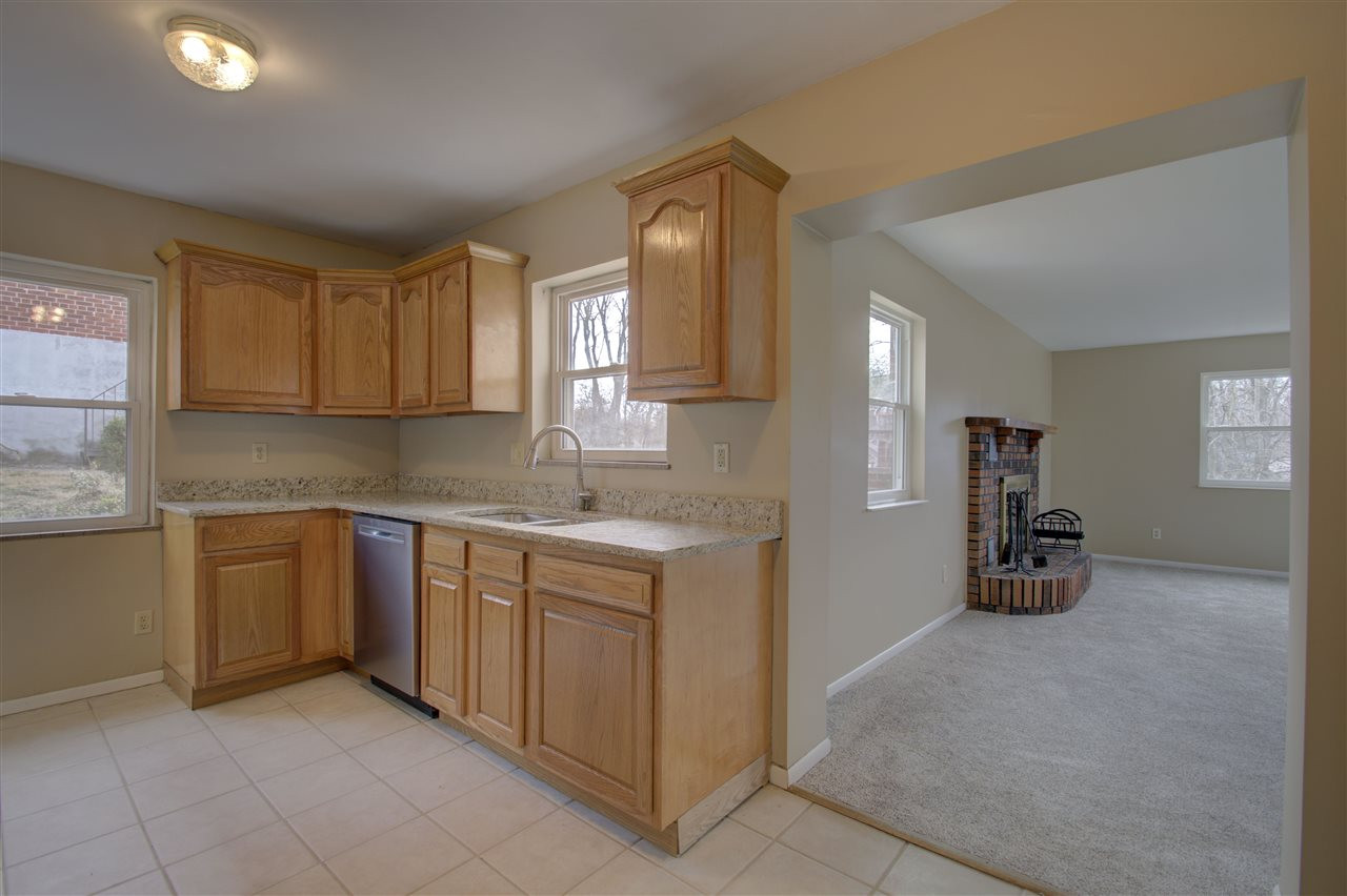 19 Howard Road Covington, KY 41011 - Photo 10 of 28
