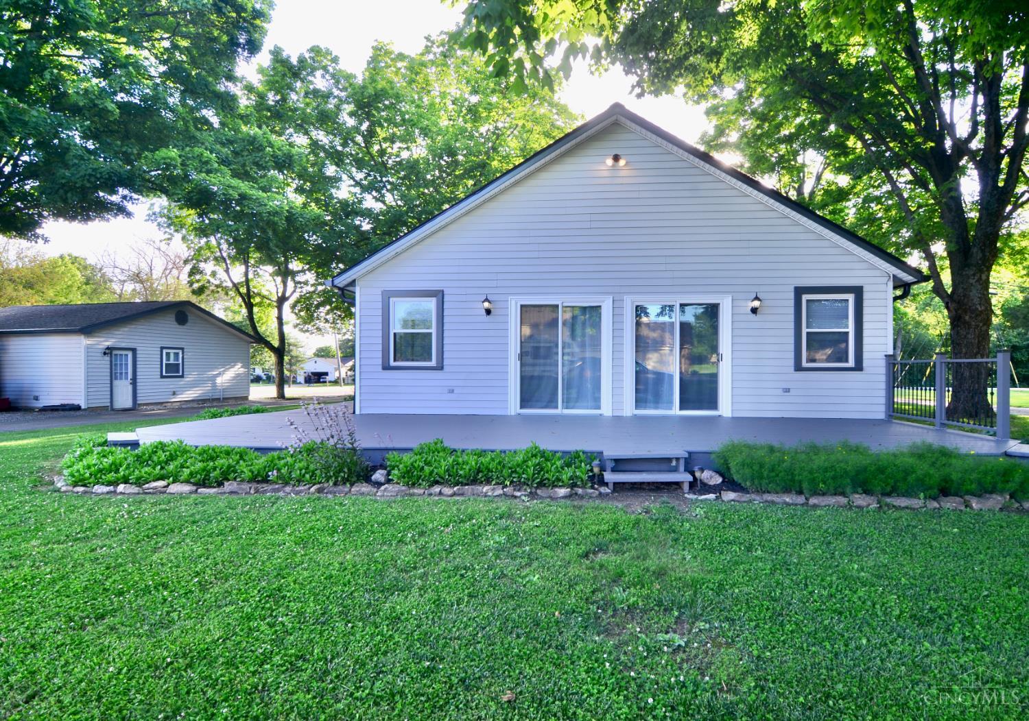 8560 Bunnell Hill Road Springboro, OH 45066 - Photo 3 of 54