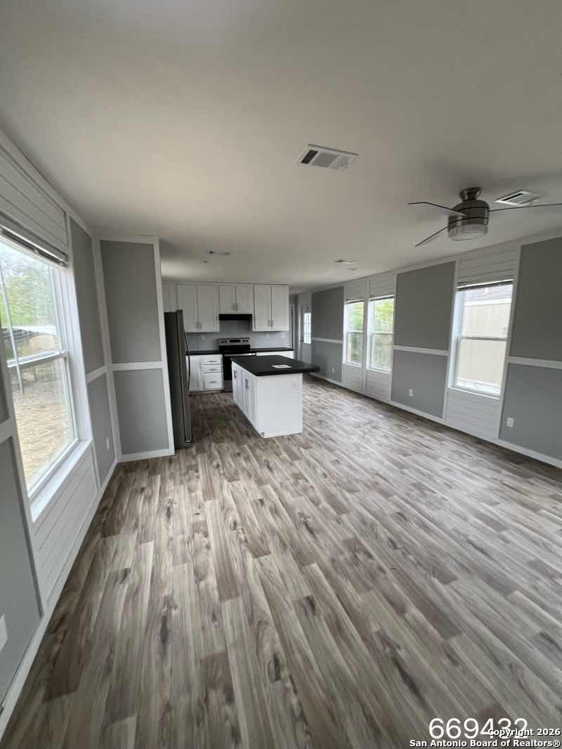 117 Royal Street Taylor, TX 76574 - Photo 6 of 19