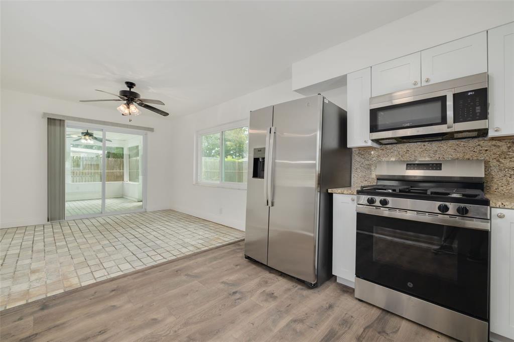 2120 23rd Street Southwest Largo, FL 33774 - Photo 11 of 27