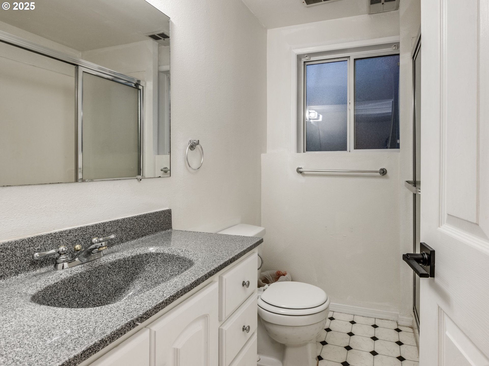 5127 Southwest Multnomah Boulevard Portland, OR 97219 - Photo 33 of 41 Gallery Image 33