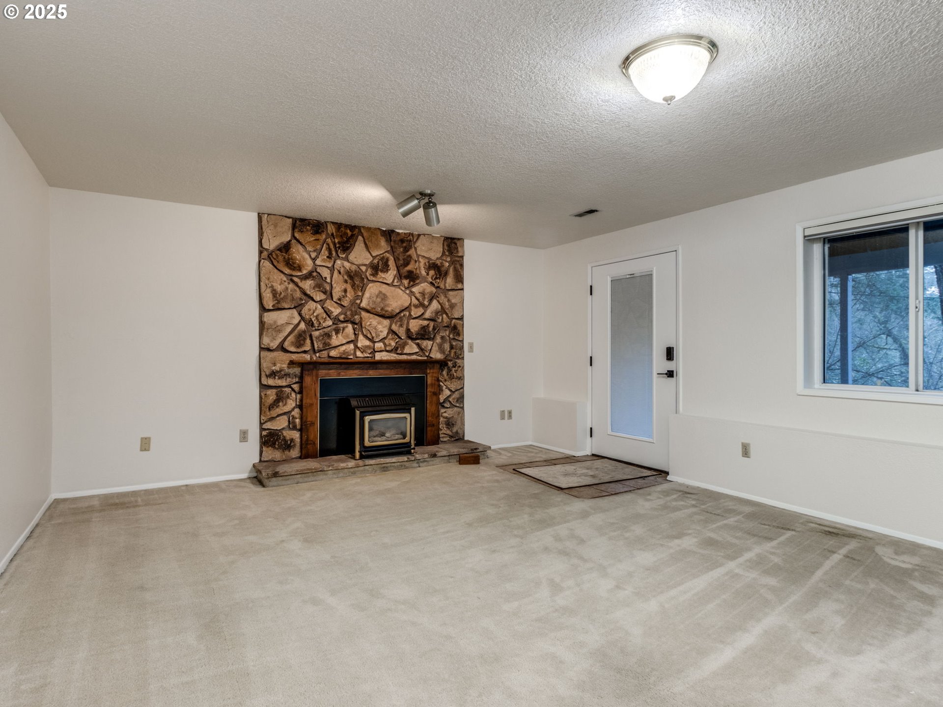 5127 Southwest Multnomah Boulevard Portland, OR 97219 - Photo 34 of 41 Gallery Image 34