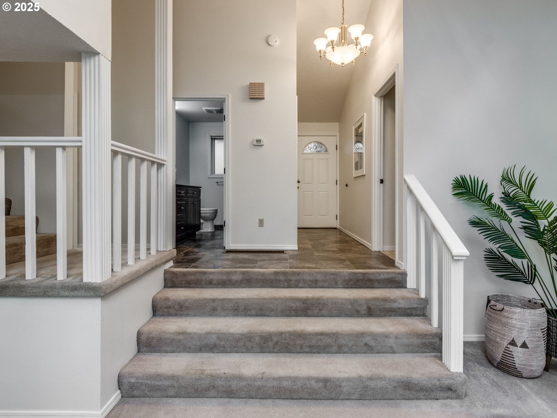 5127 Southwest Multnomah Boulevard Portland, OR 97219 - Photo 4 of 41 Gallery Image 4