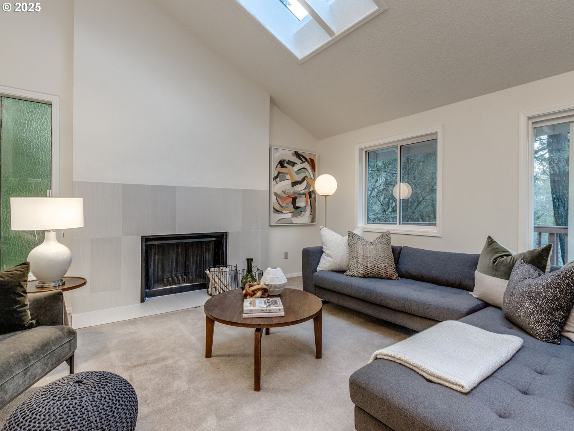 5127 Southwest Multnomah Boulevard Portland, OR 97219 - Photo 5 of 41 Gallery Image 5