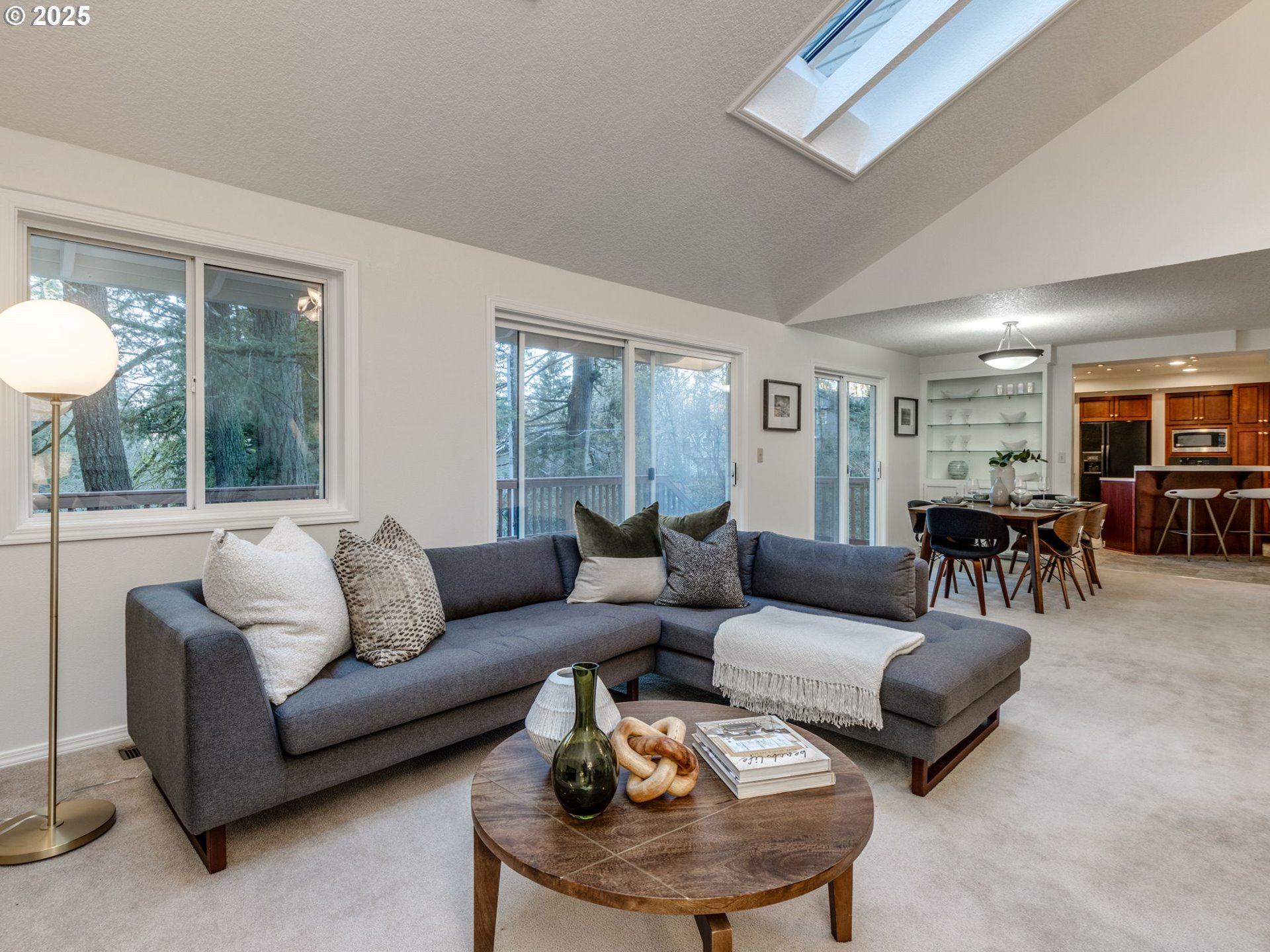 5127 Southwest Multnomah Boulevard Portland, OR 97219 - Photo 8 of 41 Gallery Image 8