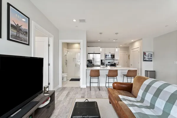 $3,495 | 1457 A Tremont Street, Unit 507, Boston, MA 02120