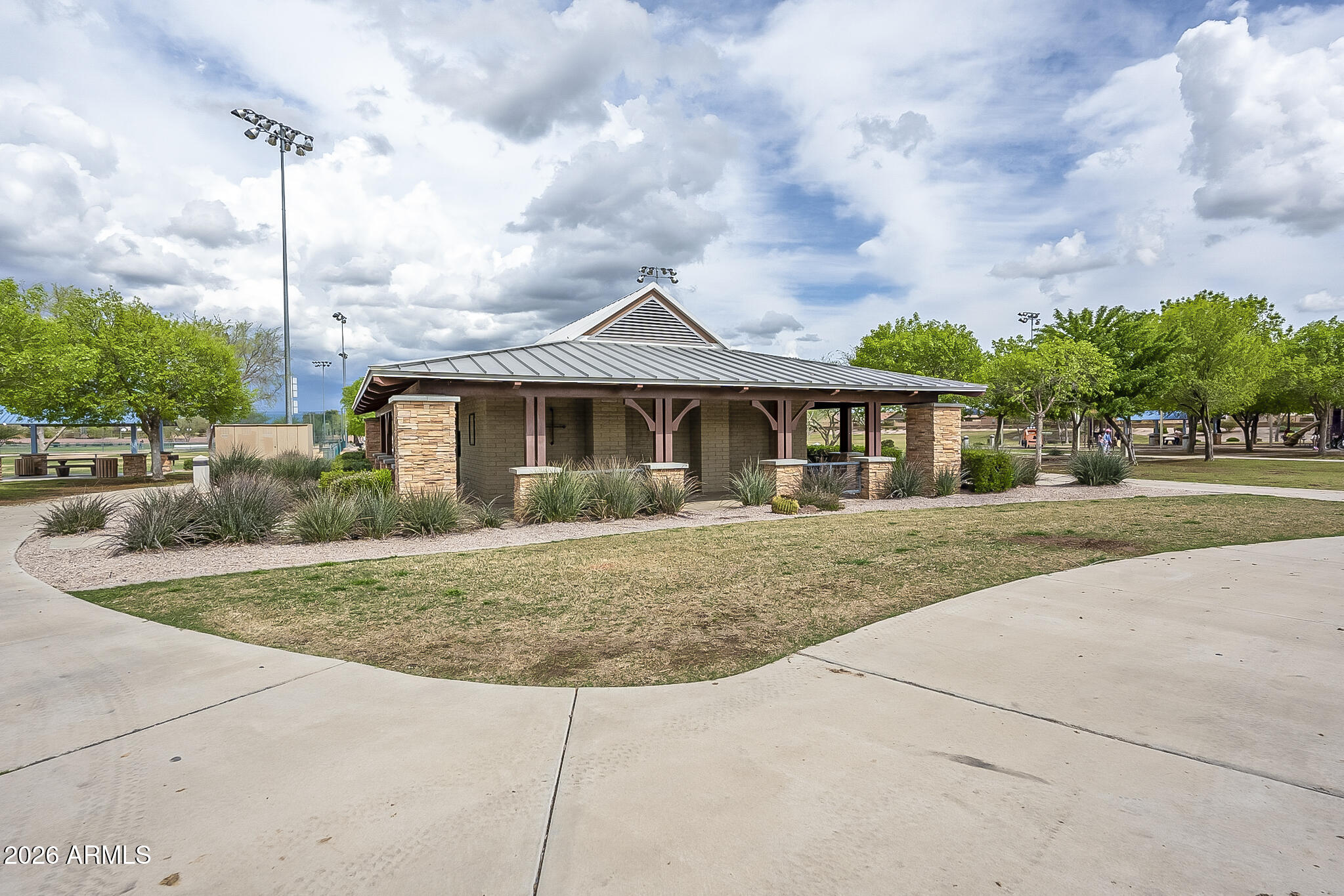 515 West Love Road San Tan Valley, AZ 85143 - Photo 37 of 74 ListerPros-06