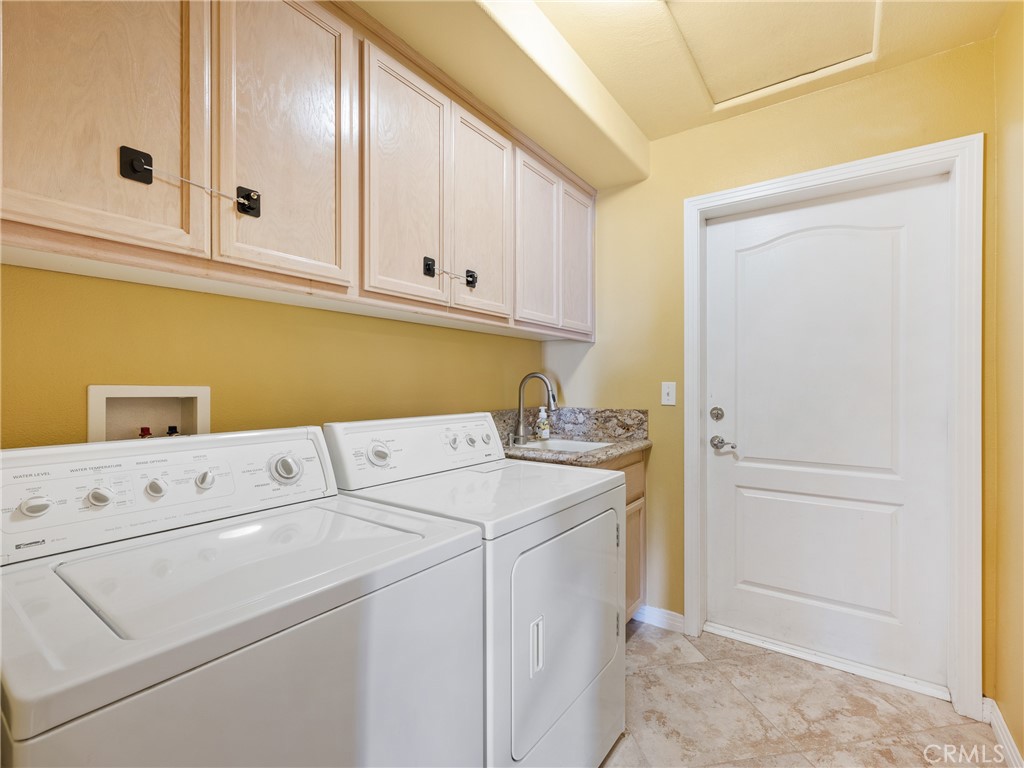 39429 Mountain View Road Yermo, CA 92398 - Photo 23 of 47 a view of washer and dryer