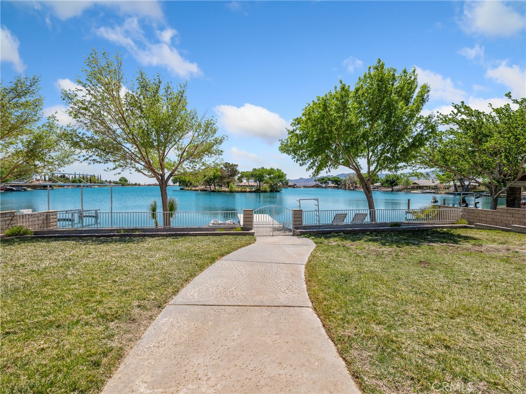 39429 Mountain View Road Yermo, CA 92398 - Photo 45 of 47 a swimming pool with wooden fence