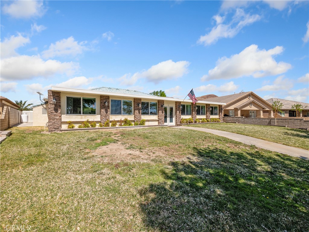 39429 Mountain View Road Yermo, CA 92398 - Photo 47 of 47 a front view of a house with a yard