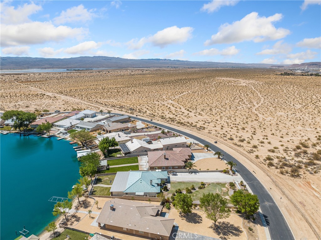 39429 Mountain View Road Yermo, CA 92398 - Photo 6 of 47 a view of city and ocean