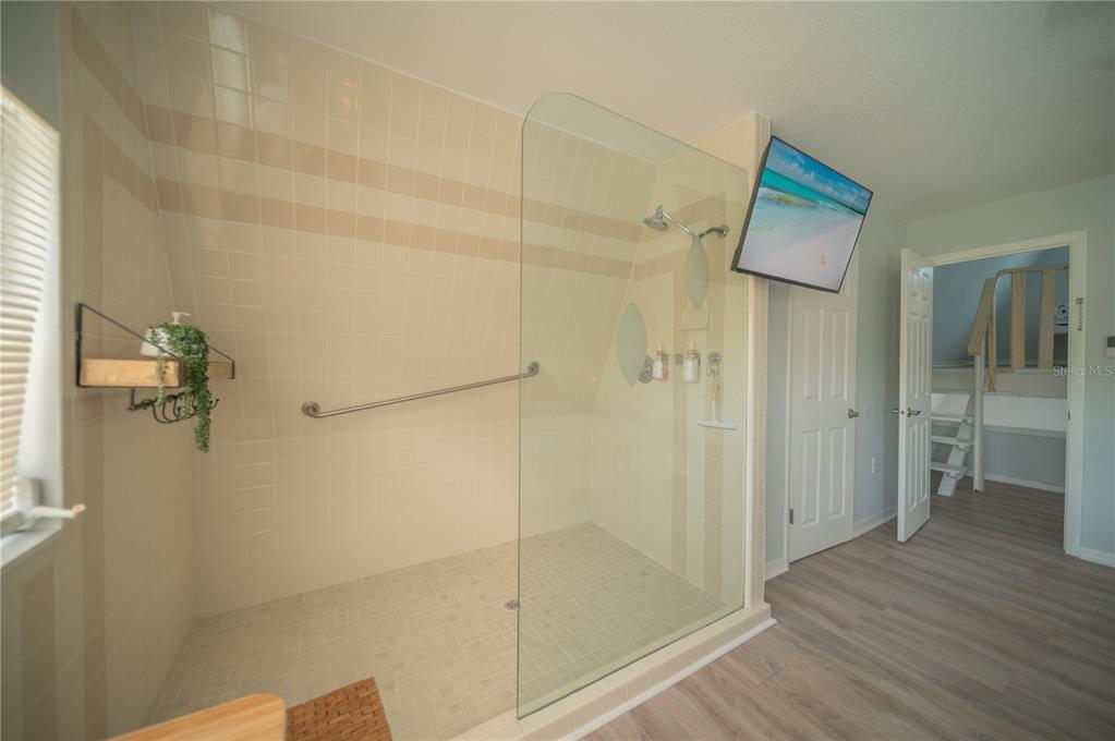 501 Pameto Road Nokomis, FL 34275 - Photo 19 of 37 a bathroom with a shower