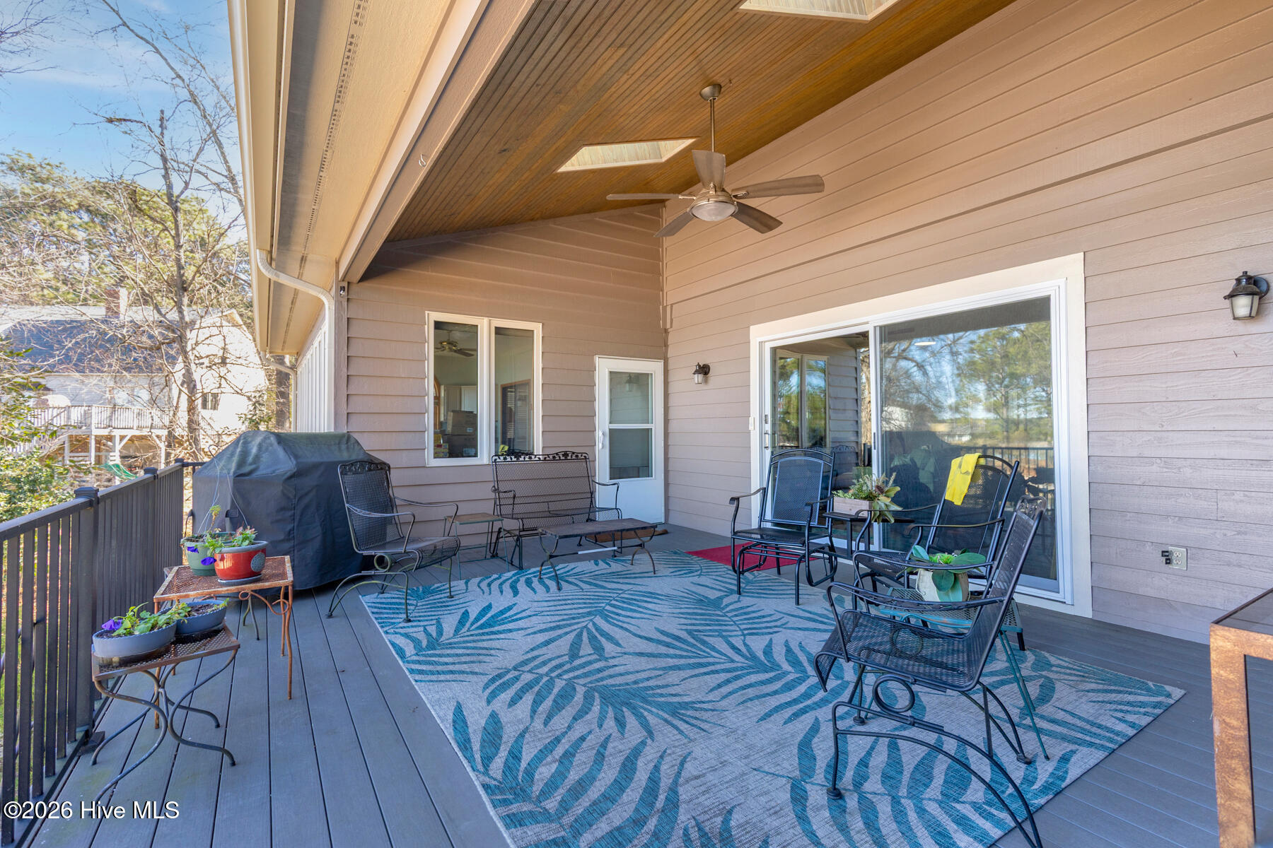 113 Cardinal Lane West End, NC 27376 - Photo 23 of 33 back deck