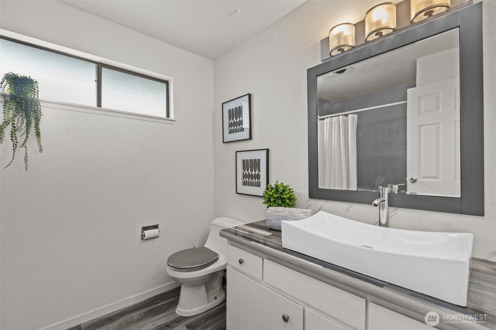 25042 Lake Fenwick Road, Unit 35 Kent, WA 98032 - Photo 21 of 38