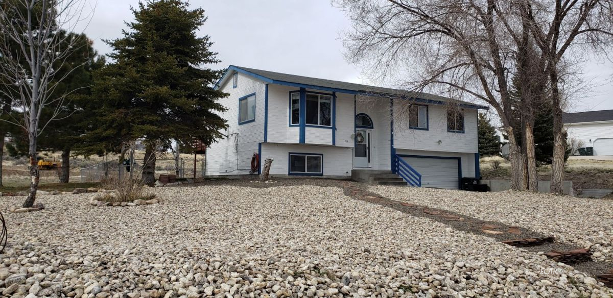 718 Spring Creek Parkway Spring Creek, NV 89815 - Photo 3 of 24 Gallery Image 3