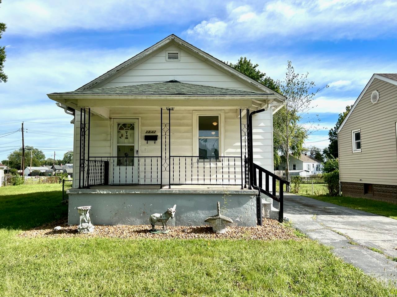 2842 Ralph Street Granite City, IL 62040 - Photo 1 of 13 Gallery Image 1