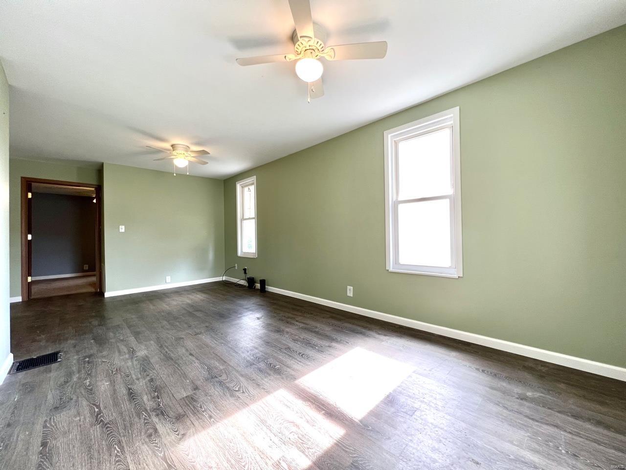 2842 Ralph Street Granite City, IL 62040 - Photo 3 of 13 Gallery Image 3
