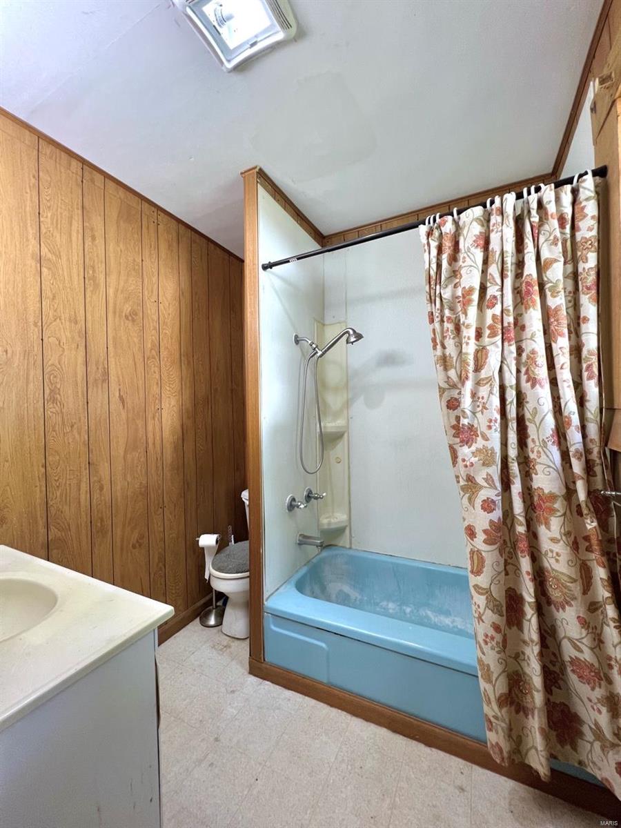 2842 Ralph Street Granite City, IL 62040 - Photo 8 of 13 Gallery Image 8