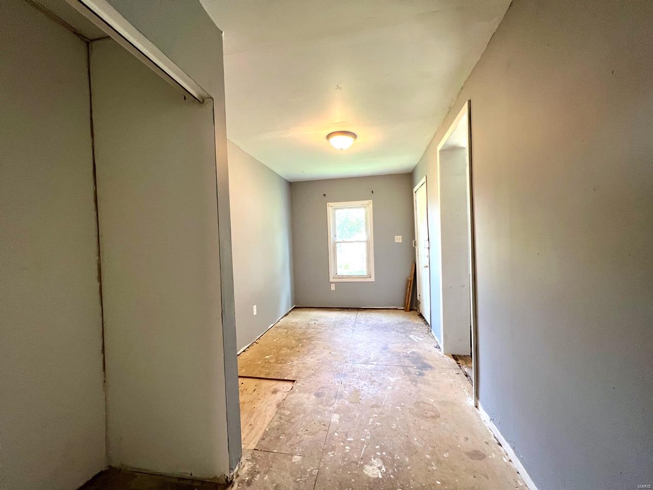 2842 Ralph Street Granite City, IL 62040 - Photo 9 of 13 Gallery Image 9
