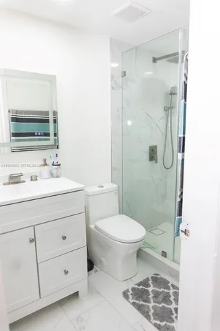 $296,000 | 6190 West 19th Avenue, Unit 201, Hialeah, FL 33012