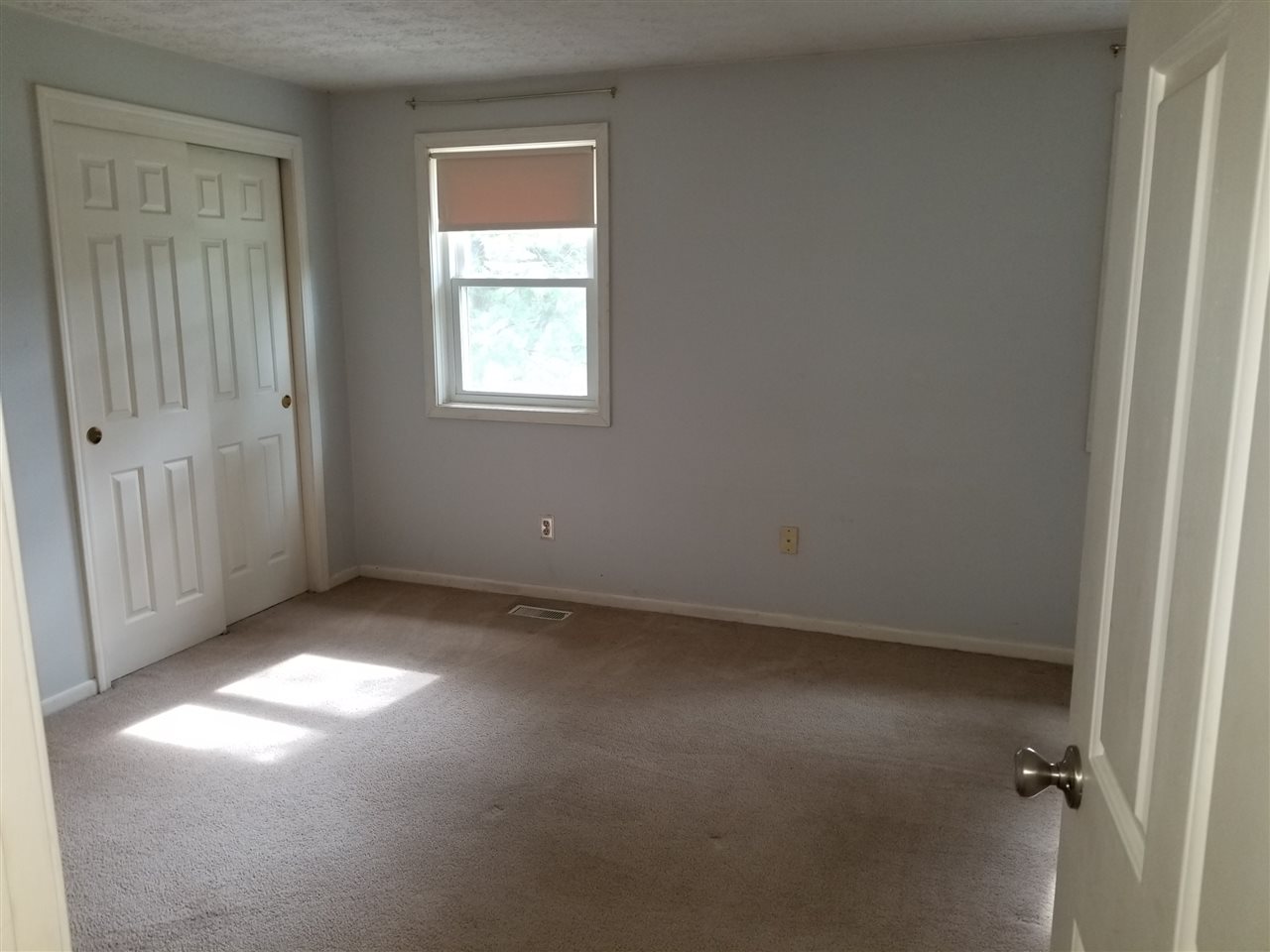 279 Winding Pond Road Londonderry, NH 03053 - Photo 17 of 36 Gallery Image 17