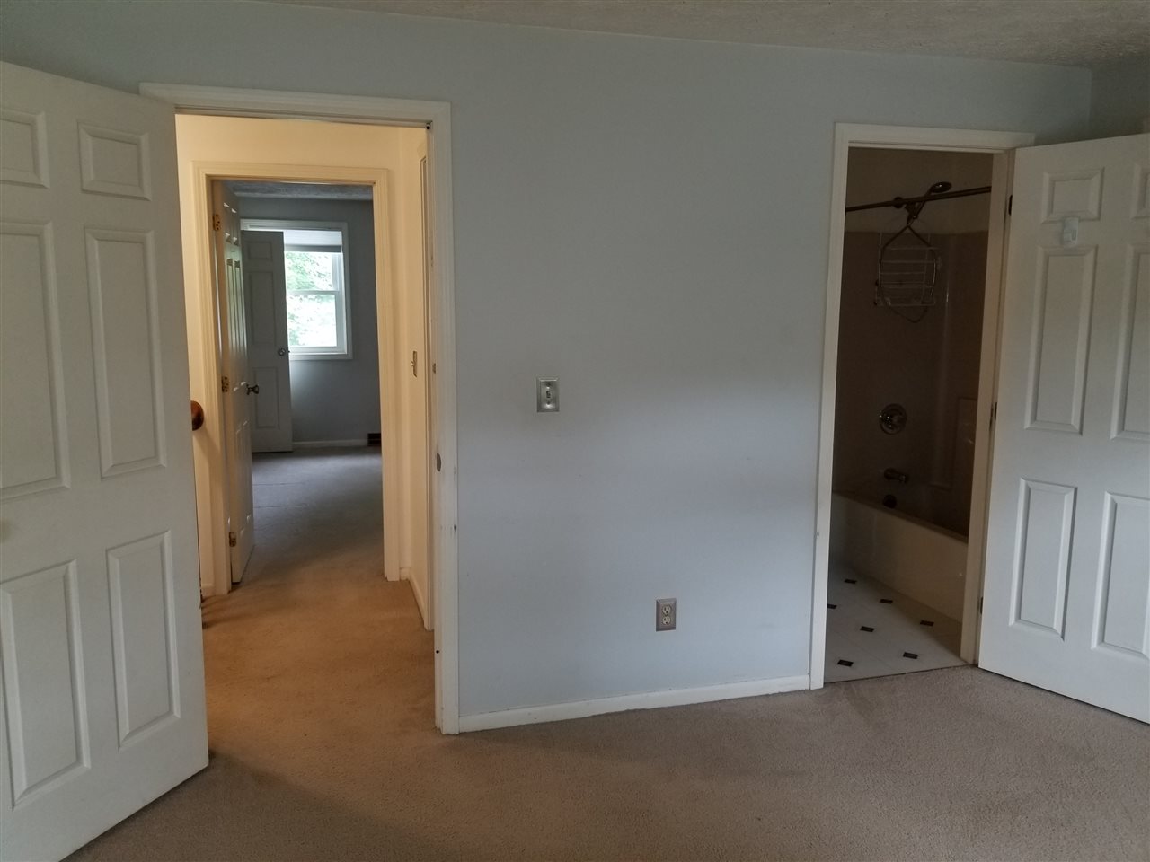 279 Winding Pond Road Londonderry, NH 03053 - Photo 18 of 36 Gallery Image 18