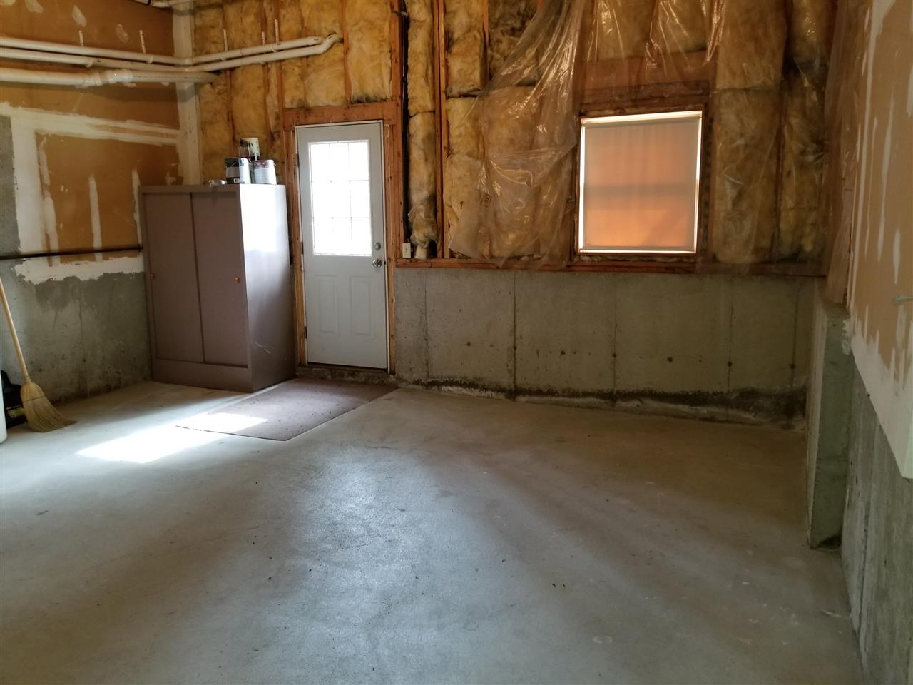 279 Winding Pond Road Londonderry, NH 03053 - Photo 23 of 36 Gallery Image 23
