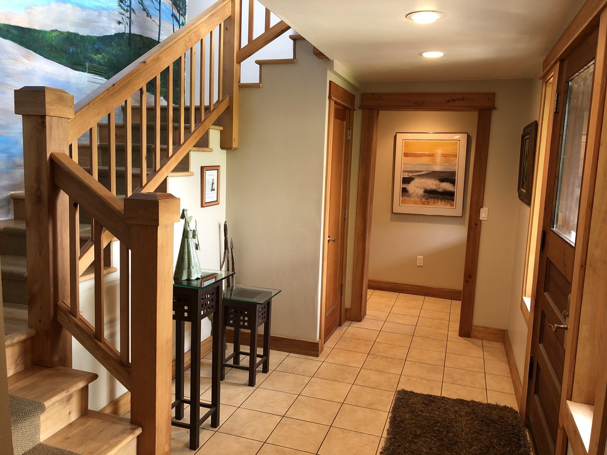 17 Shell Street Yachats, OR 97498 - Photo 47 of 63 Front entry to South wing