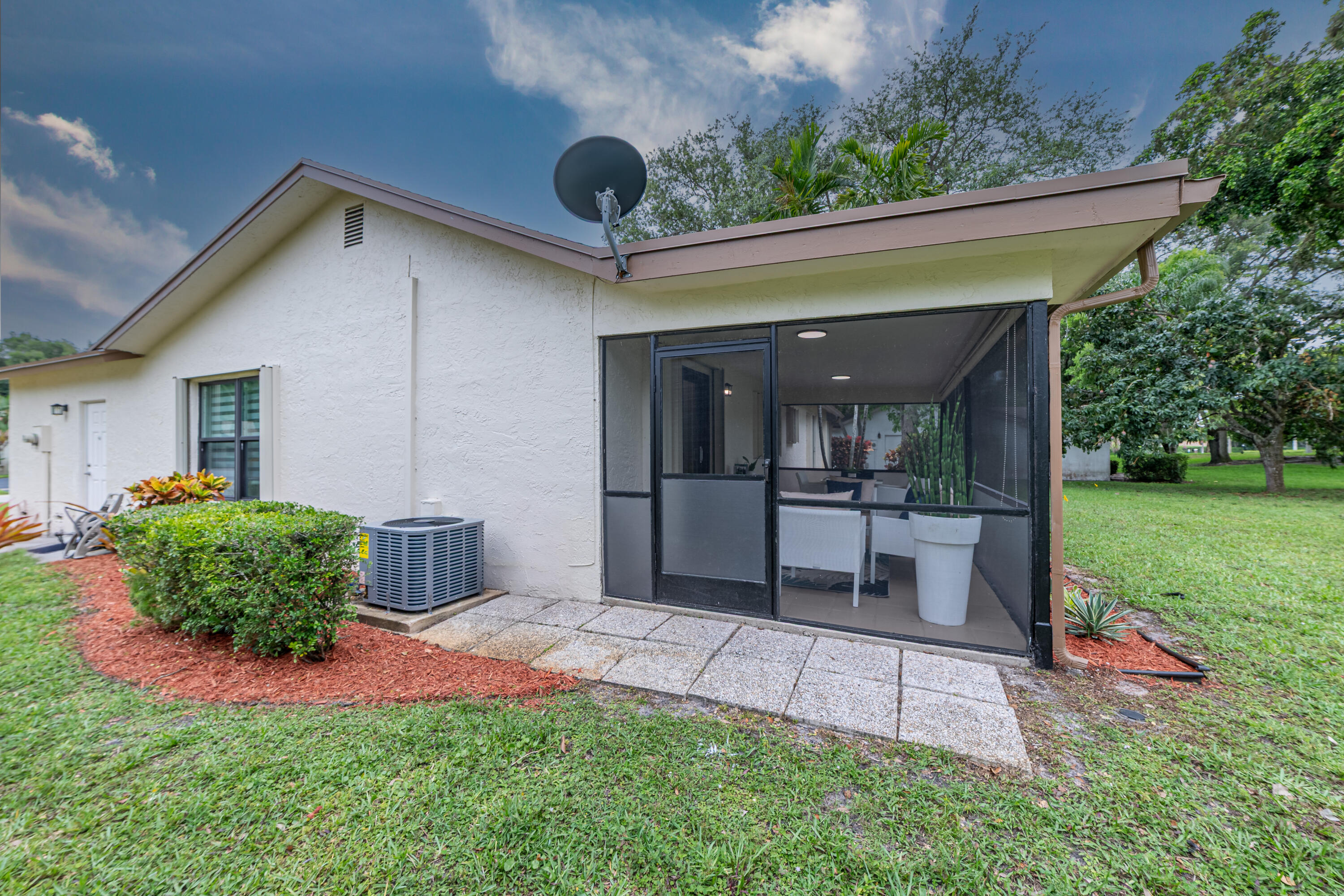 18085 102nd Way South Boca Raton, FL 33498 - Photo 22 of 50 Side Home