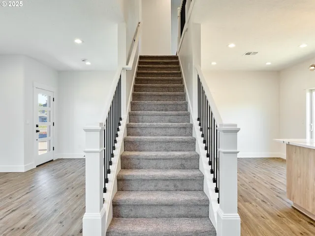 $829,900 | 220-222 Juniper Avenue, Gervais, OR 97026