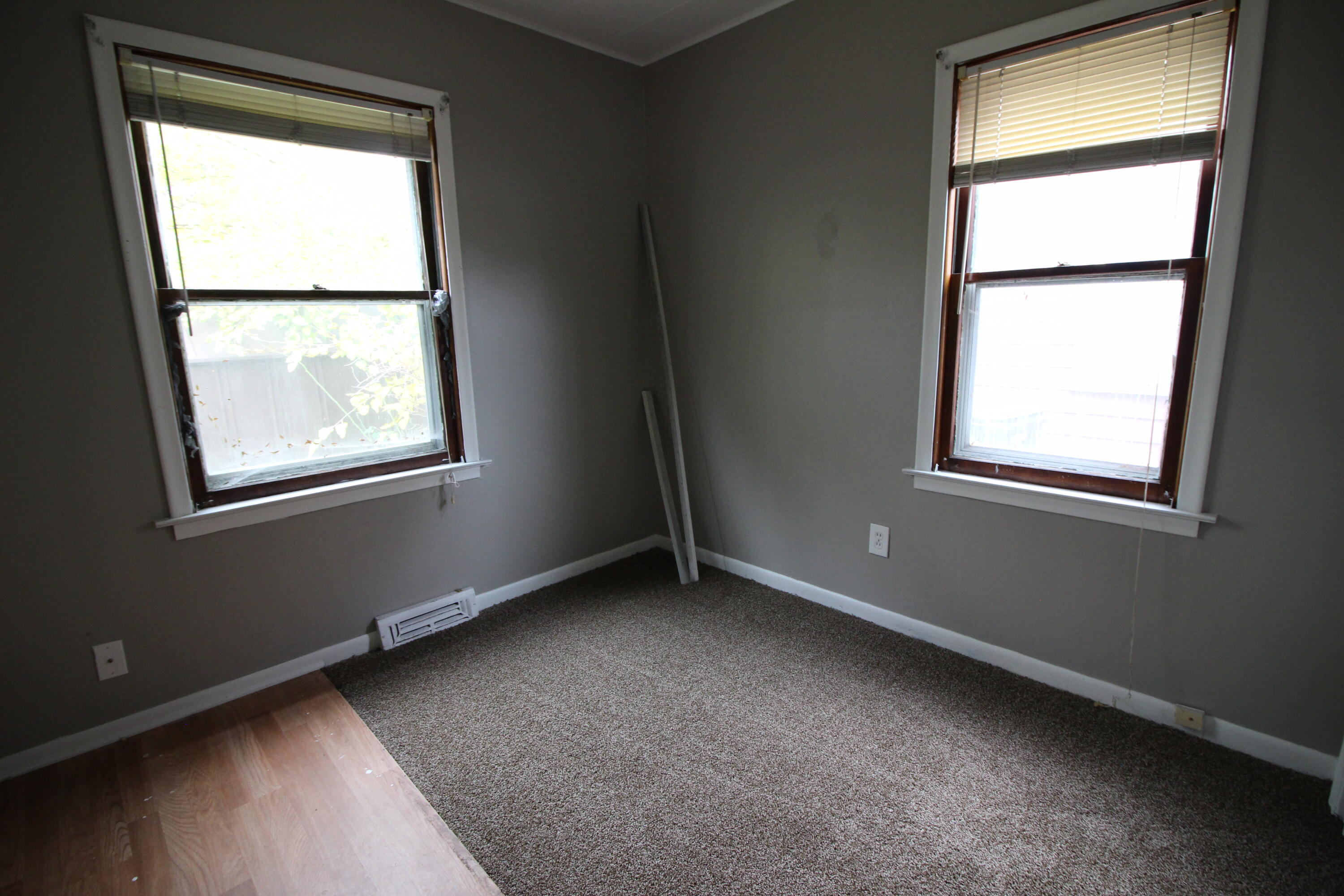 18336 Twelve Mile Road Roseville, MI 48066 - Photo 10 of 15 IMG_9855