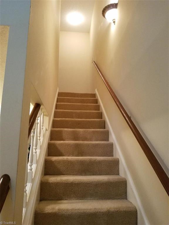 2808 Shadowbrook Lane Winston-Salem, NC 27103 - Photo 4 of 12