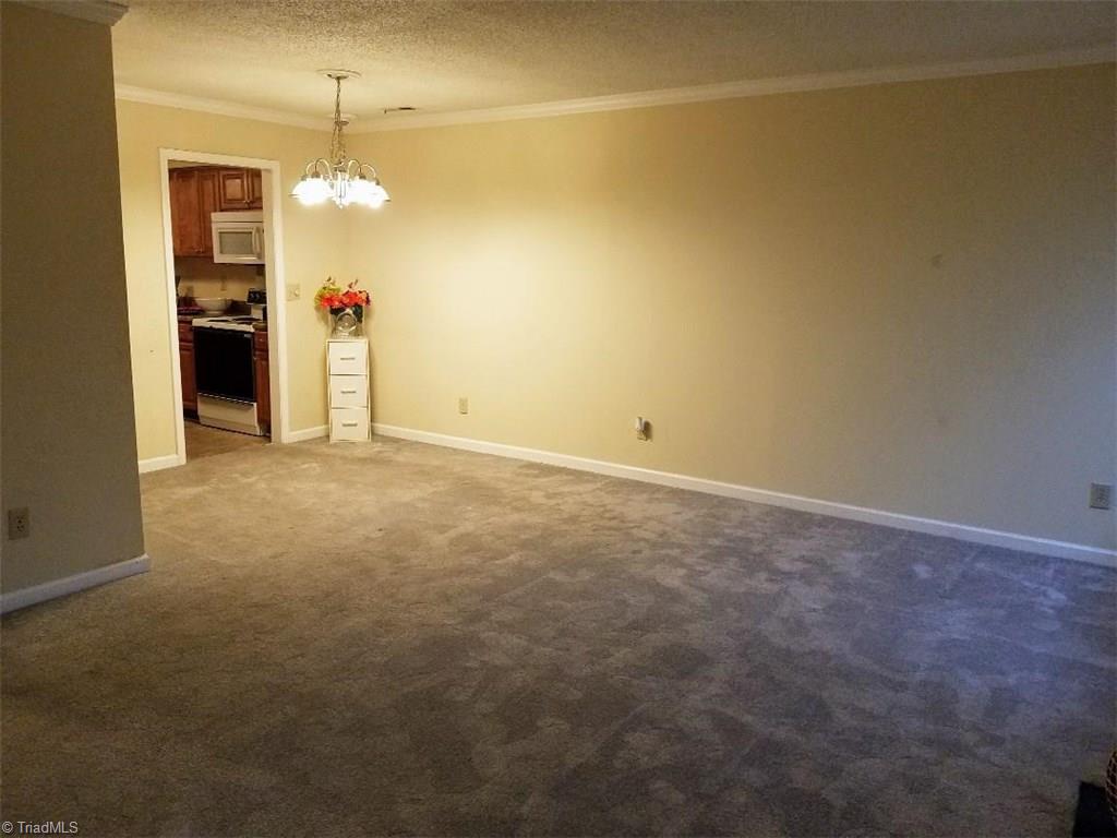 2808 Shadowbrook Lane Winston-Salem, NC 27103 - Photo 5 of 12