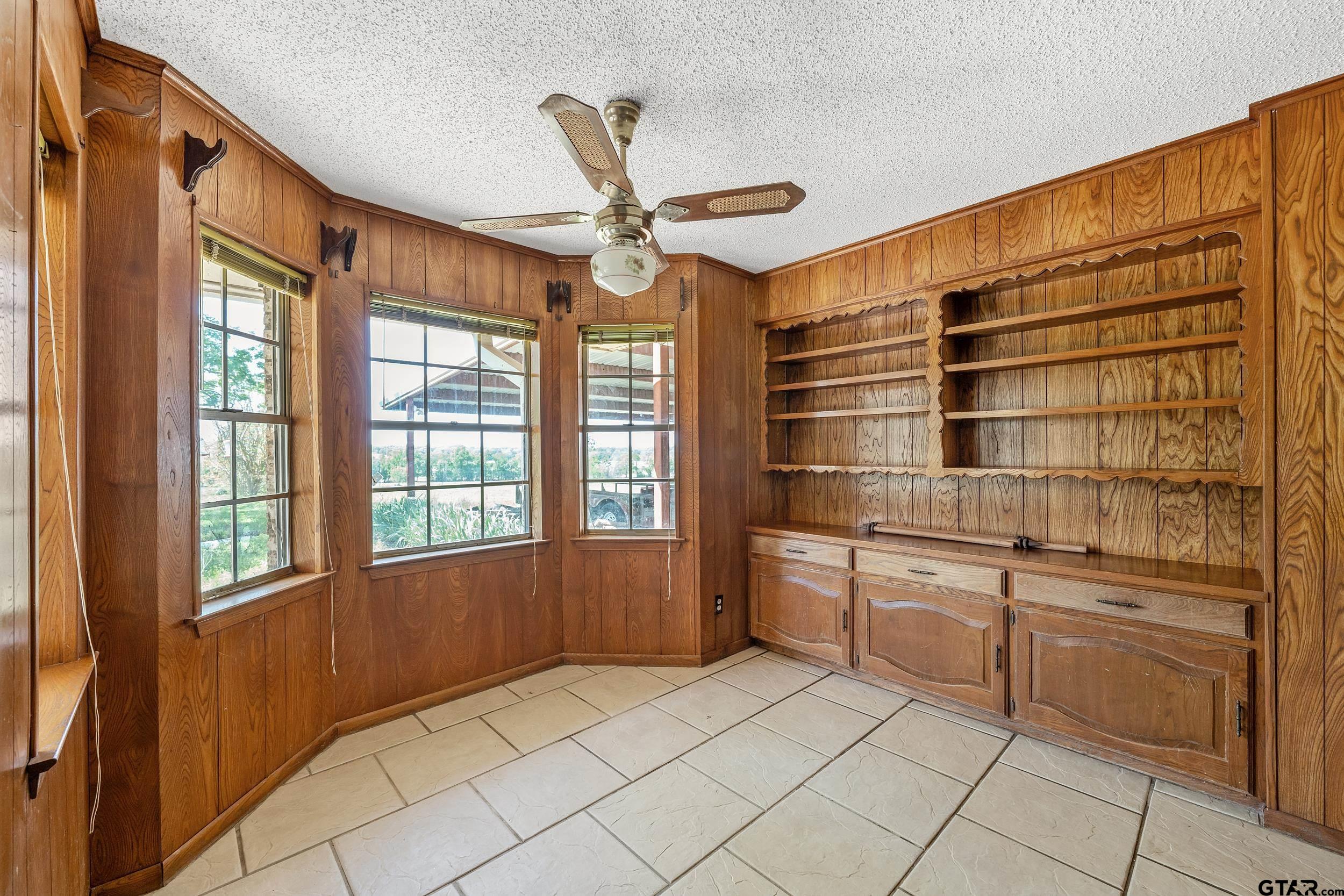 1382 VZ County Road Canton, TX 75103 - Photo 18 of 40 a room with windows and furniture
