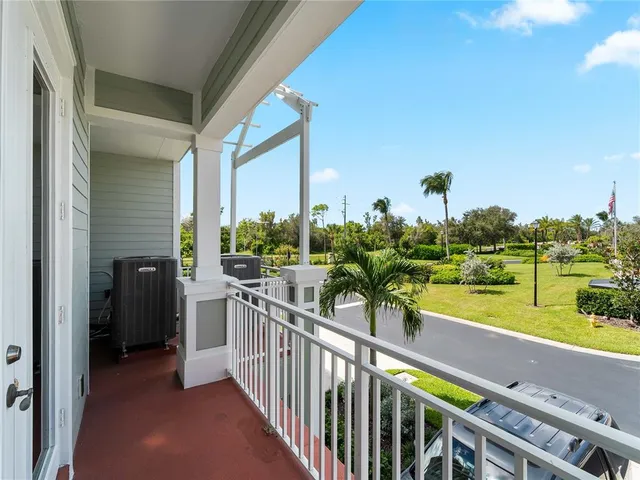 $425,000 | 10390 Coral Landings Lane, Unit 83, Placida, FL 33946