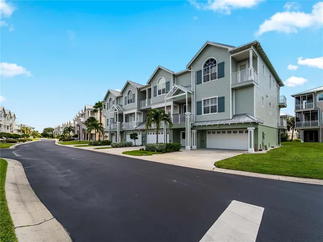 $425,000 | 10390 Coral Landings Lane, Unit 83, Placida, FL 33946