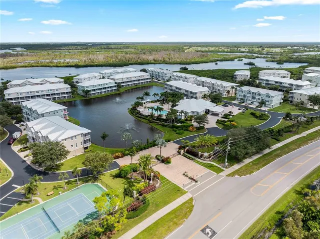 $425,000 | 10390 Coral Landings Lane, Unit 83, Placida, FL 33946