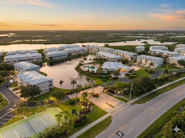 $425,000 | 10390 Coral Landings Lane, Unit 83, Placida, FL 33946