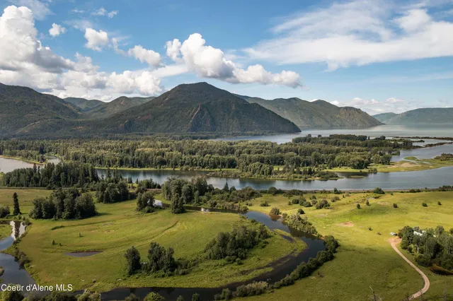 $499,000 | 200 Clark Fork, Clark Fork, ID 83811