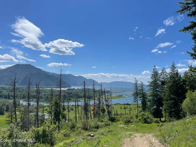 $499,000 | 200 Clark Fork, Clark Fork, ID 83811