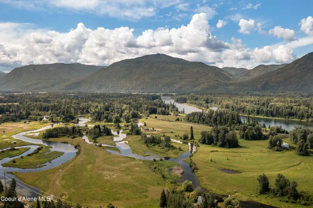 $499,000 | 200 Clark Fork, Clark Fork, ID 83811