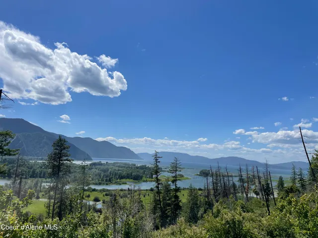 $499,000 | 200 Clark Fork, Clark Fork, ID 83811