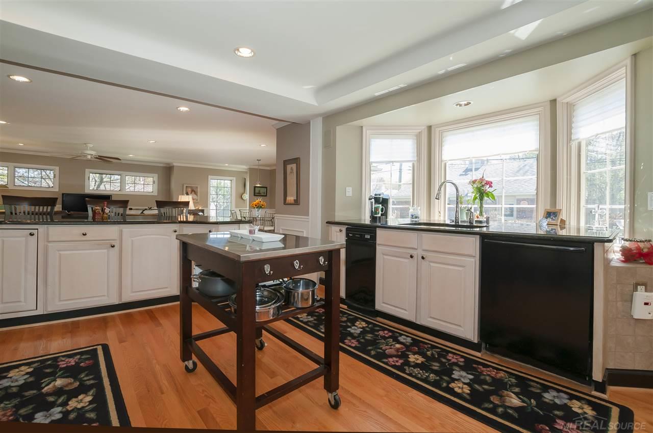 1415 South Renaud Road Grosse Pointe Woods, MI 48236 - Photo 21 of 65