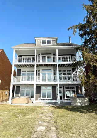 $2,250,000 | 5511 Mendota Drive, Middleton, WI 53562