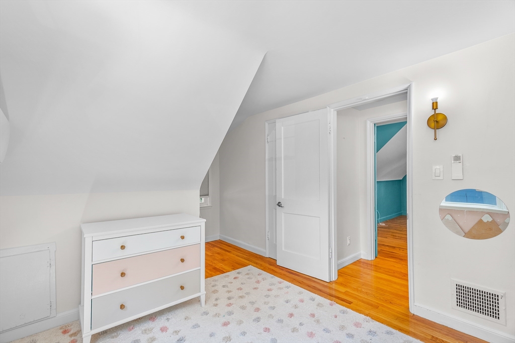 567 Poplar Street Boston, MA 02131 - Photo 30 of 42